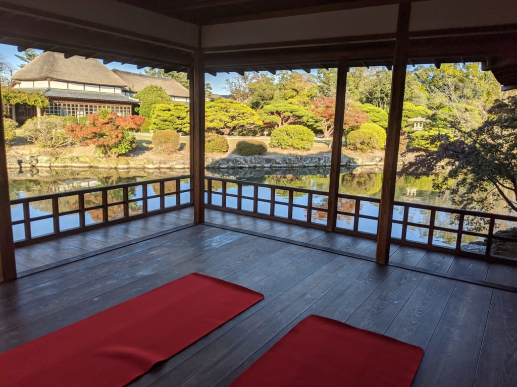 佐賀市　神野公園　隔林亭　敷物