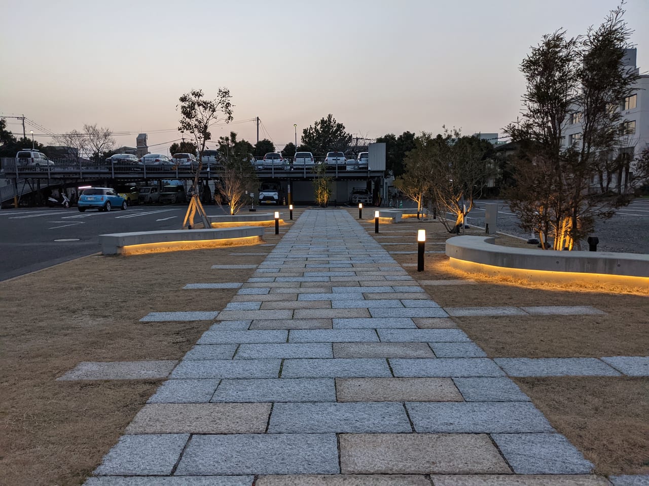 佐賀市　JONAISQUARE garden