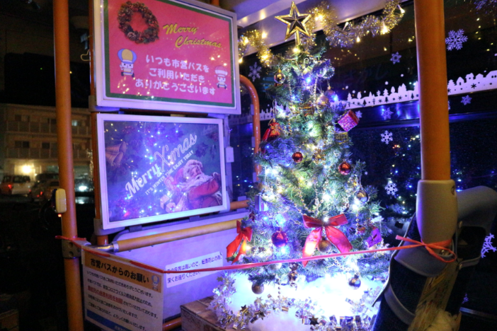佐賀県　キハ125形　クリスマス　イルミネーション列車